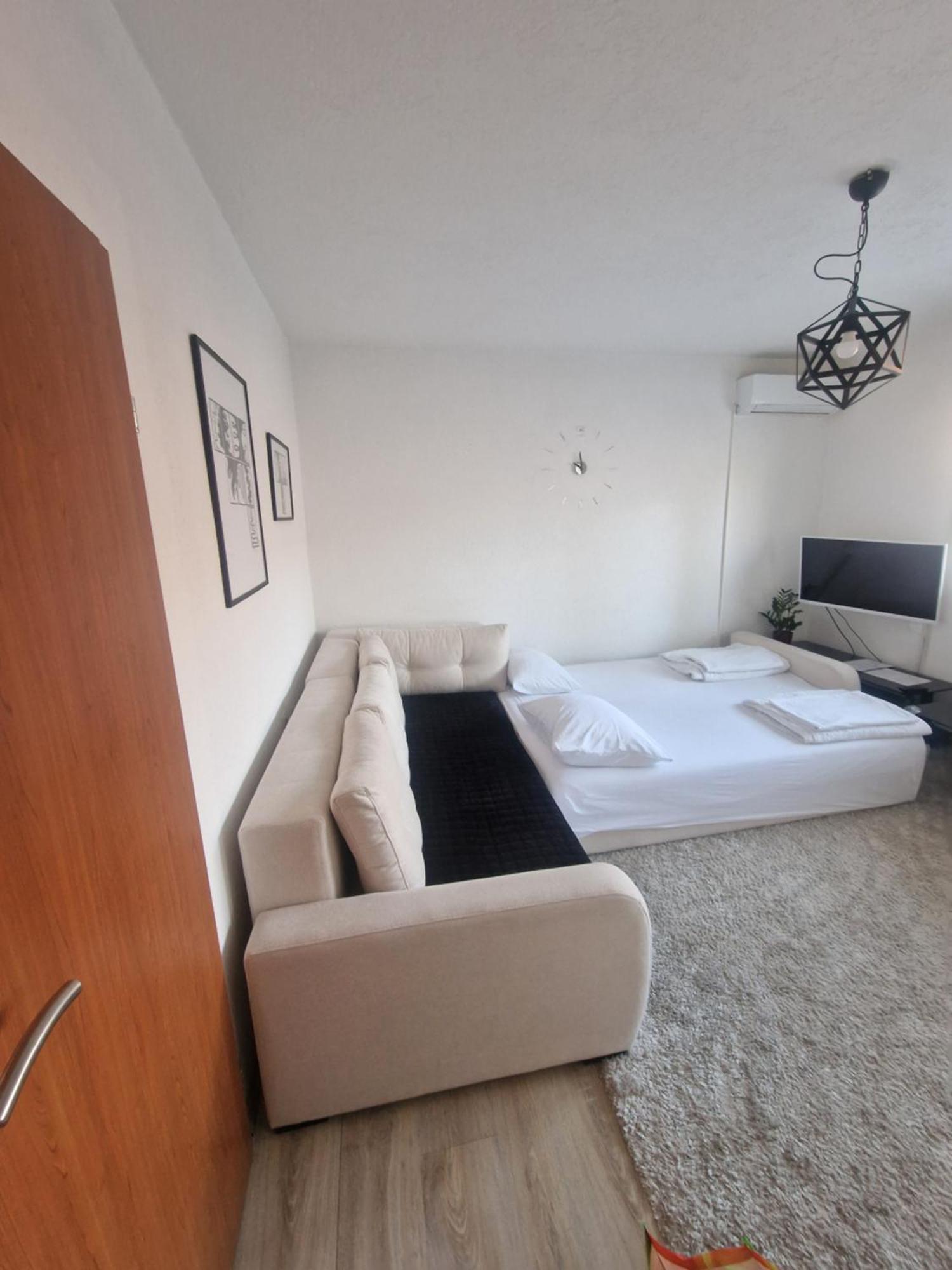 Apartment Natural And Sarajevo
